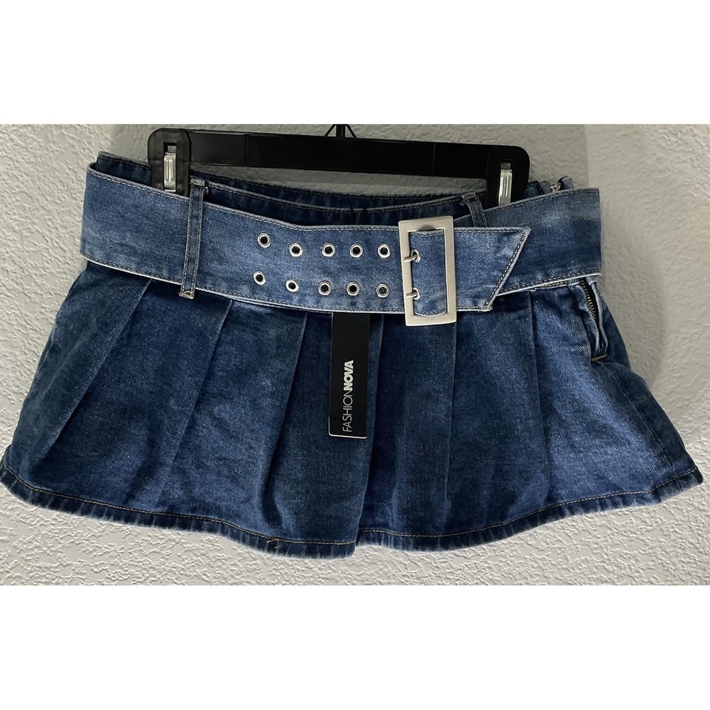 Fashion Nova Size S Skort Denim Mini Skirt With Chunky Belt NWT Women's